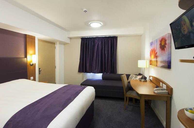Premier Inn Ashby De La Zouch Bagian luar foto
